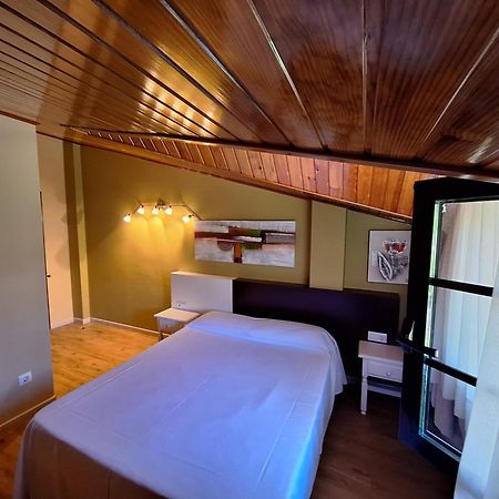 Hostal O Galeon San Luis 莫阿纳 外观 照片