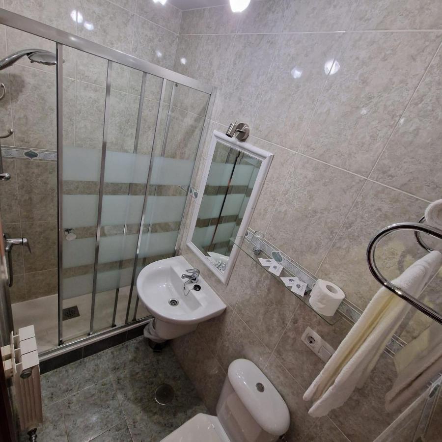 Hostal O Galeon San Luis 莫阿纳 外观 照片