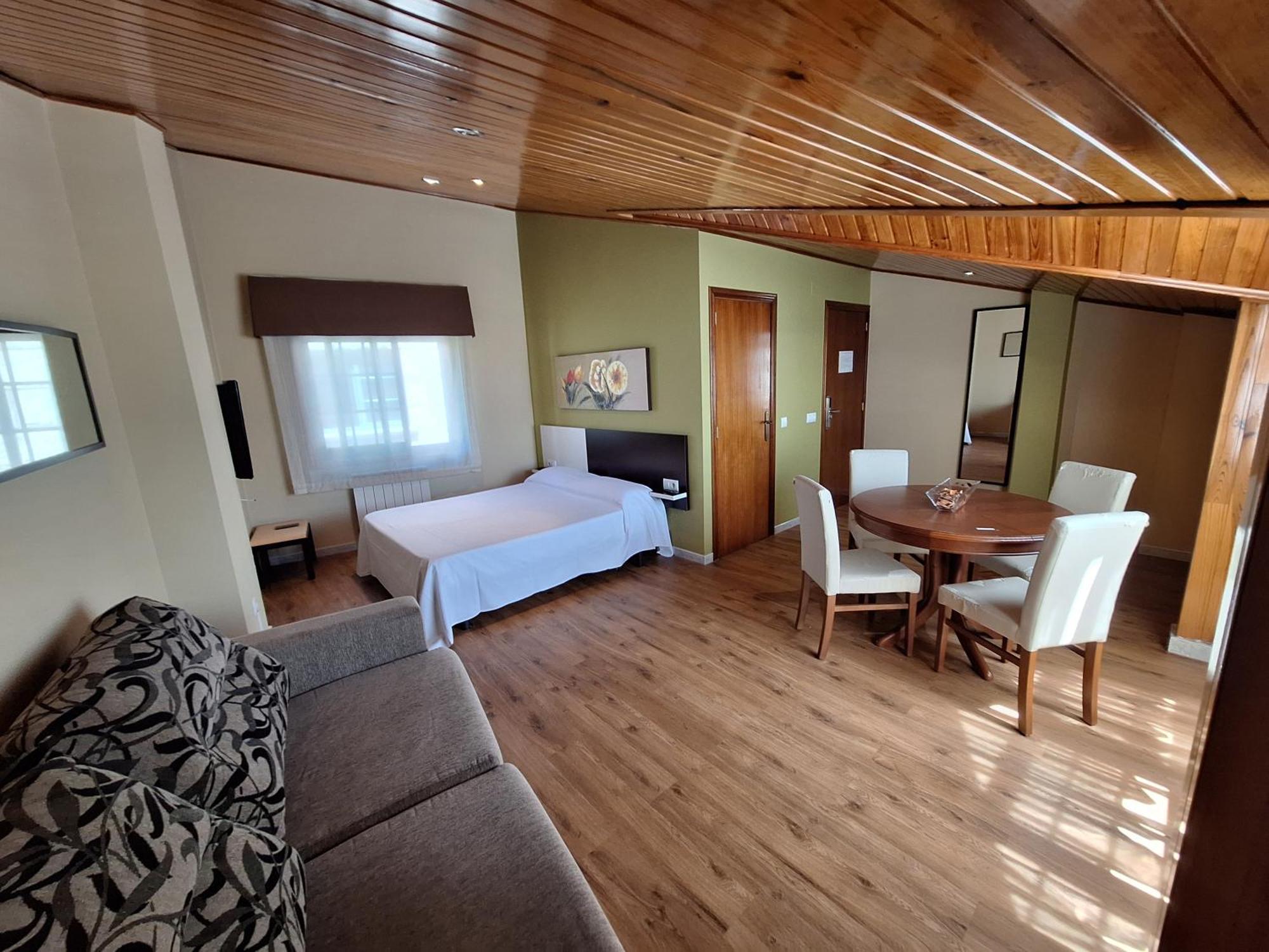 Hostal O Galeon San Luis 莫阿纳 外观 照片